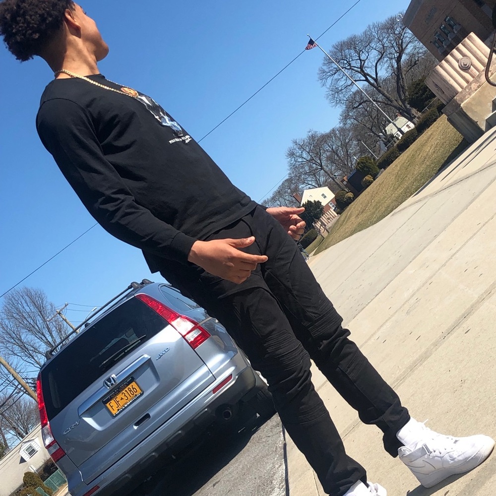 Meet your Posher, Travis